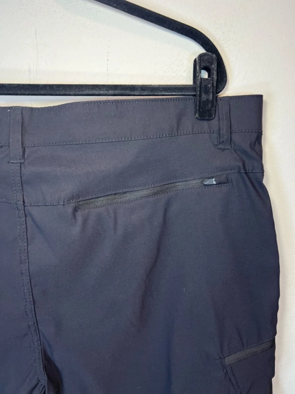 Union Bay UB Tech Classic Fit Cargo Shorts Black Nylon UPF 50 Outdoor NEW 40x11